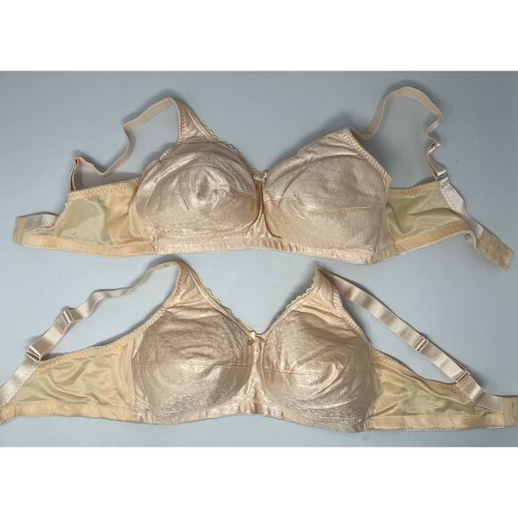 Classique NWT Wireless Pocket Bra 38B 772E Post Mastectomy Surgery Blush Beige - Picture 2 of 7